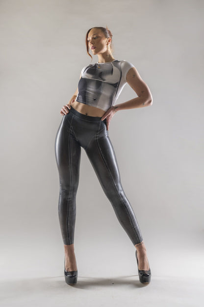 Gym Leggings With Transparent Back Panels image 3